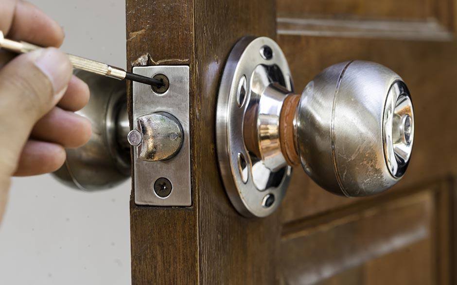 verrou de porte Jouy-le-Moutier