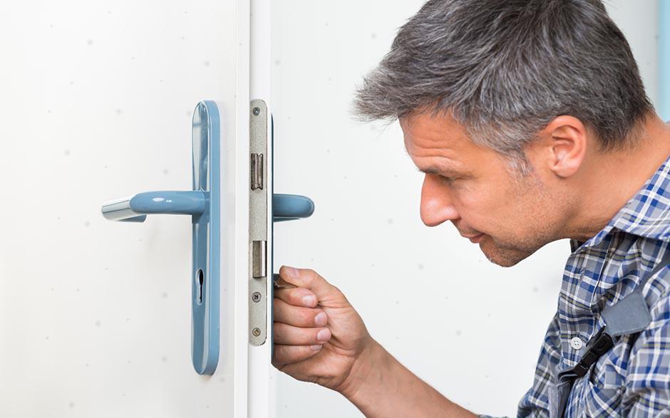 ouvrir une porte avec clé à l intérieur Paris